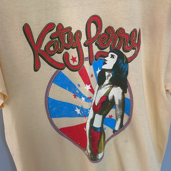 Katy Perry Merch Tshirt L - Picture 4 of 8